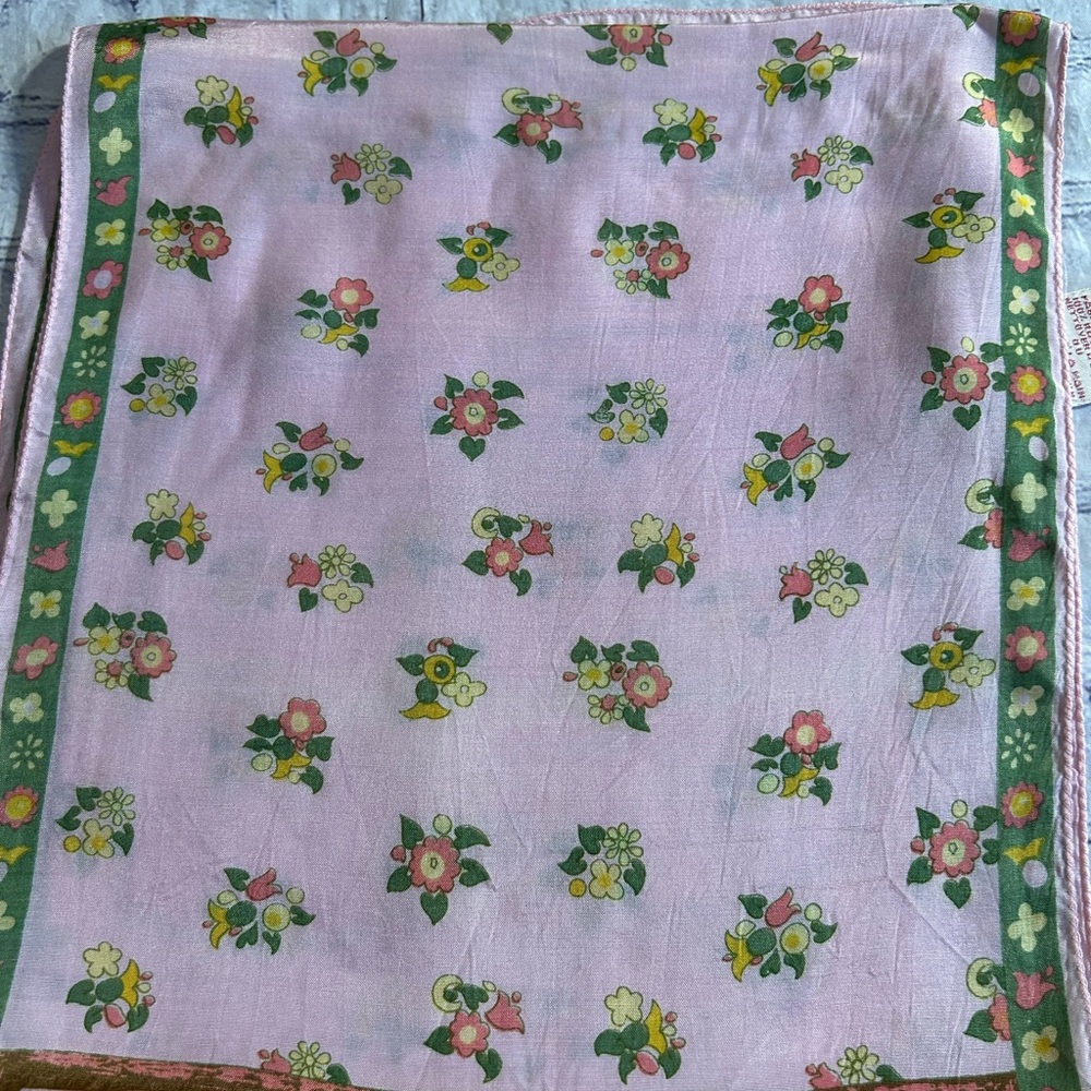 APRIL CORNELL FOR CORNELL TRADING 100% RAYON WITH HOUSE HOME MOTHER SCARF OBLONG - Picture 5 of 9